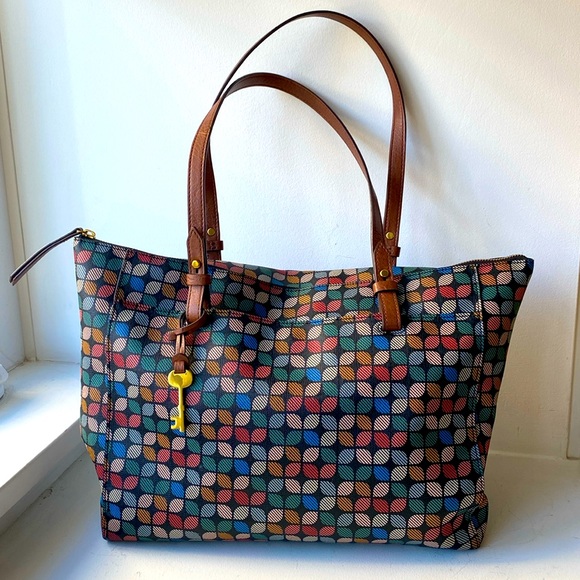 Fossil Rachel Geometric printed PVC Zip VeganTote Multicolor & Key Charm⭐️ - Picture 3 of 17